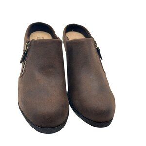 Belle Vita Size 7.5M  Faux Suede Slip On Ankle Boots Side Zipper Brown